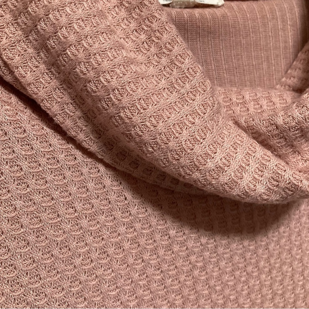 Women’s Ultra Flirt Light Pink Waffle Knit Cowl Neck Sweater Size Small - Picture 5 of 7